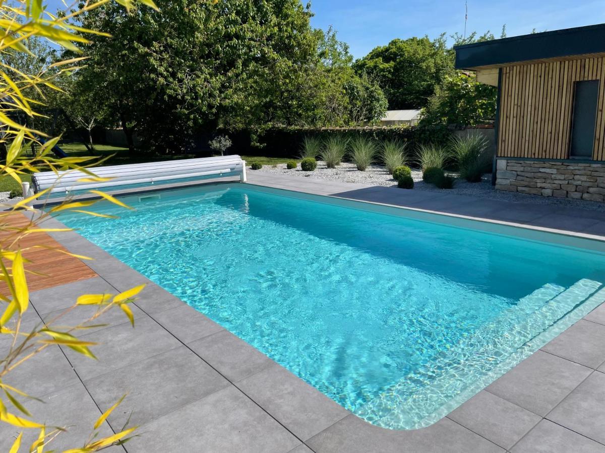 Sejour Detente - Appart'Hotel N 1 Avec Jaccuzi, Piscine Et Petit-Dejeuner Chouzelot Exterior photo